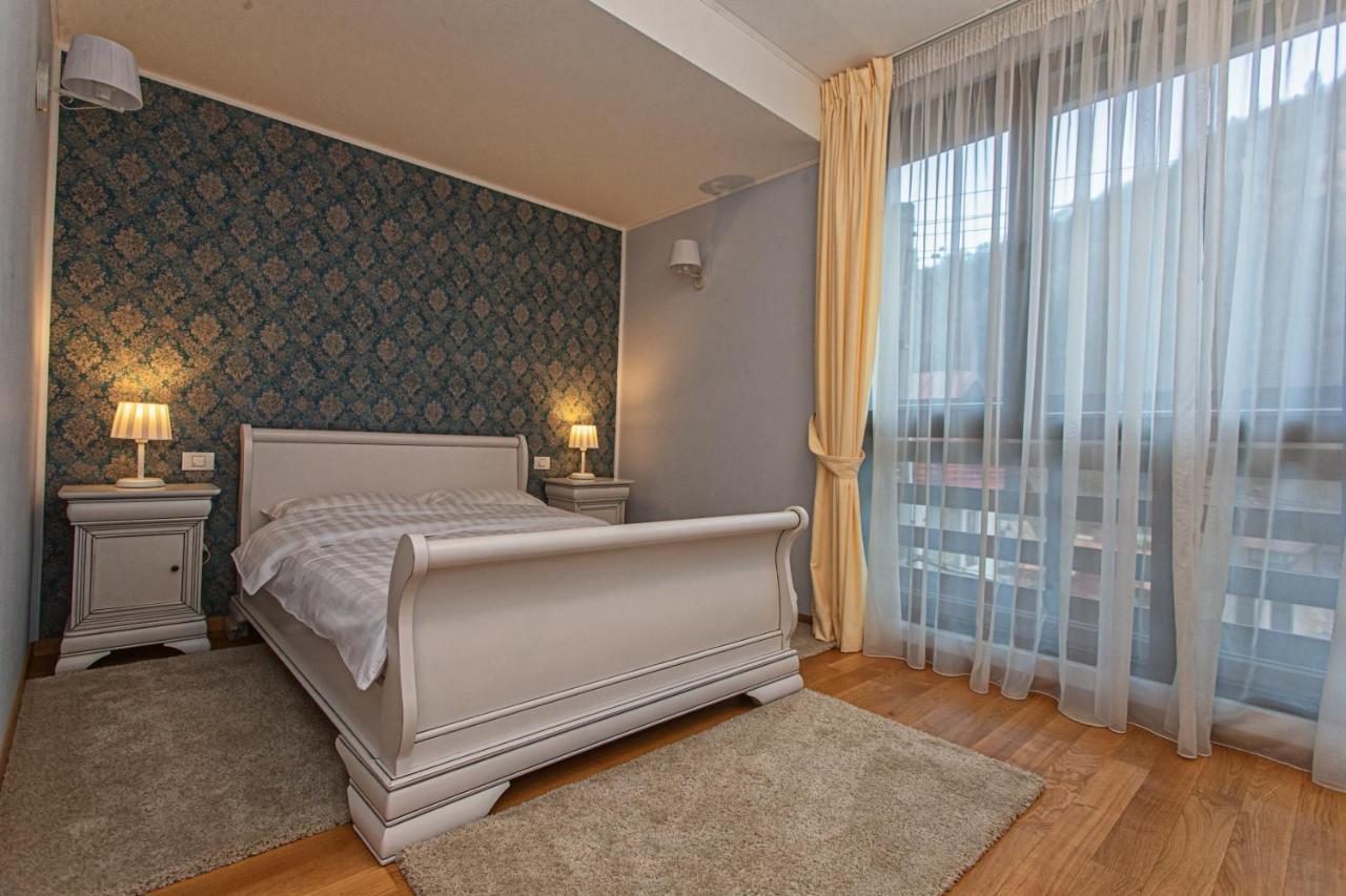 시나이아 Vila Imperial B&B 외부 사진